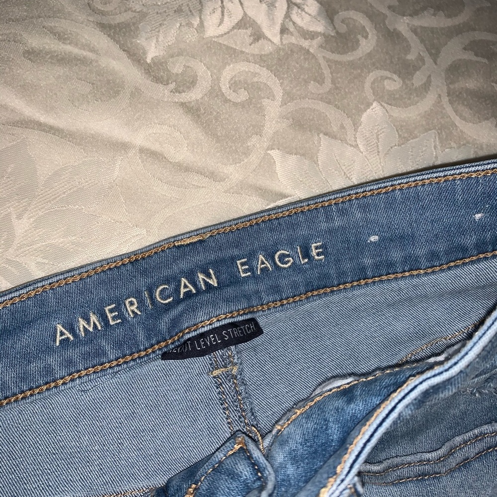 American Eagle Shorts - Picture 3 of 4